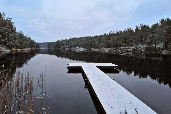 1-Day Small-Group Stockholm Nature Hiking - Lunch beside a campfire