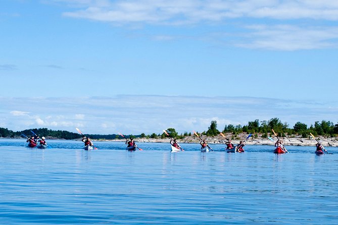 2-Day Kayaking Tour in the Archipelago of Stockholm - Leaving Stockholm for the archipelago