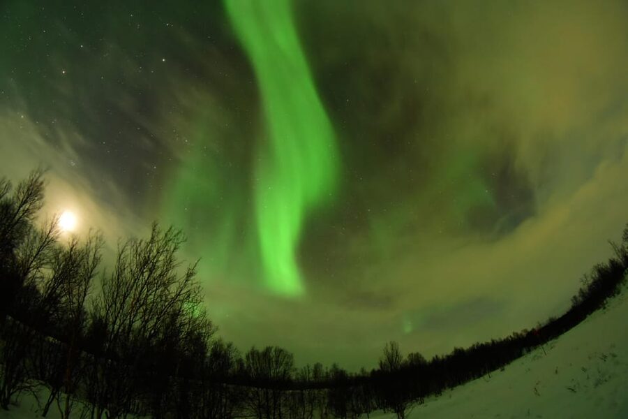 Abisko: Aurora Chasing with Snowmobiles - Starting in Abisko with a short safety lesson