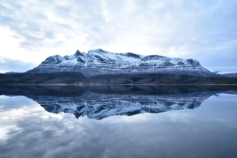 Abisko: Fjord Sightseeing and Photography Tour - From Abisko to Riksgränsen beside Lake Torneträsk