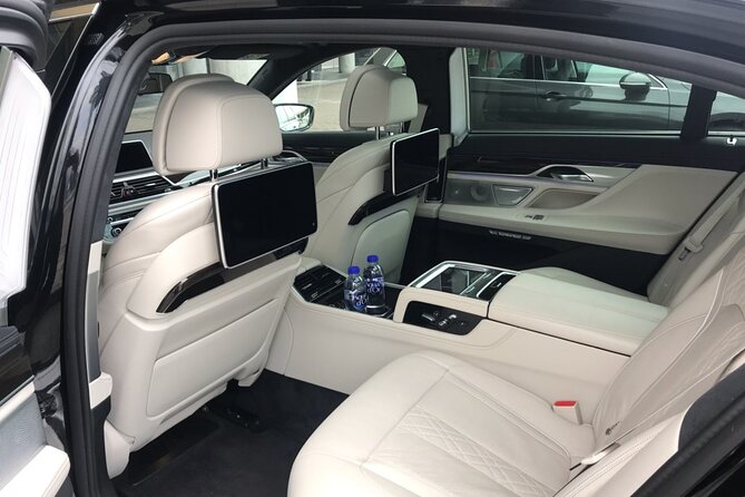 Airport Limousine Transfer: Arlanda Airport to Stockholm City 1-7 Passengers - What the service gets right