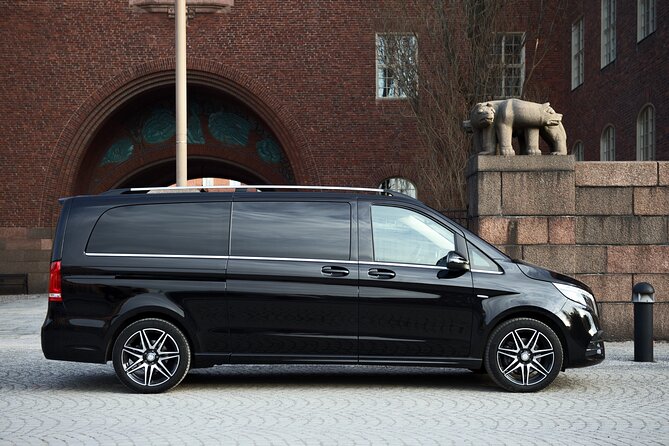 Airport Limousine Transfer: Arlanda Airport to Stockholm City 1-7 Passengers - The weak point: pickup coordination