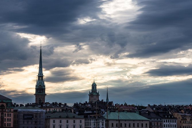 Best of Stockholm Photography and Sightseeing Tour - Photographing City Hall and Parliament House