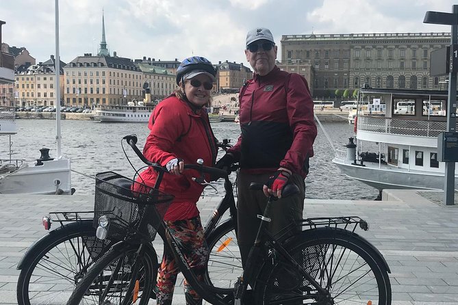 Best Stockholm Bike Tour. English, French or Spanish! - Riddarholmen for the best City Hall angle