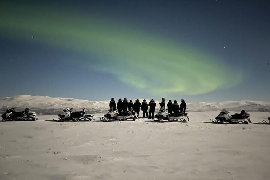 Björkliden/Abisko: Night Sky Snowmobile Tour - Safety instructions before the dark-night ride
