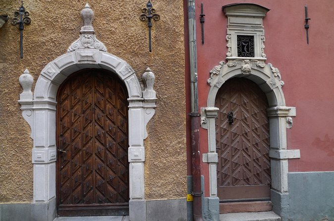 Bloody Stockholm 2h - ghosts, horror and Dark Folklore Tour - Kungsträdgården and the forest’s less friendly residents