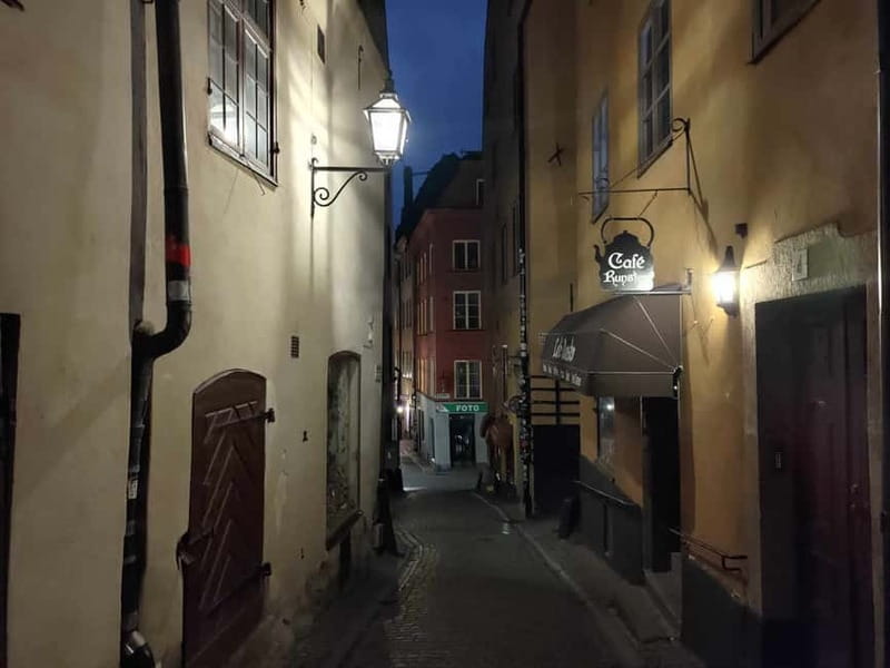 Bloody Stockholm: ghosts, horror and dark folklore 2h - Executioner’s Alley and the darker side of Old Town
