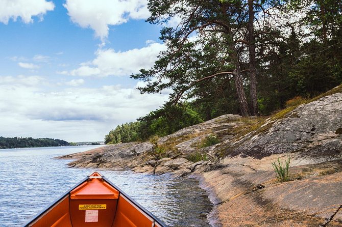 Canoe adventure in Stockholm Archipelago - Viking stories on the water