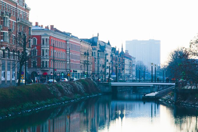Explore Malmo in 60 minutes with a Local - Slotts trädgården, where the walk ends