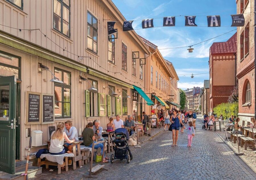 Gothenburg: Haga Old Town Walking Tour - Key points at a glance