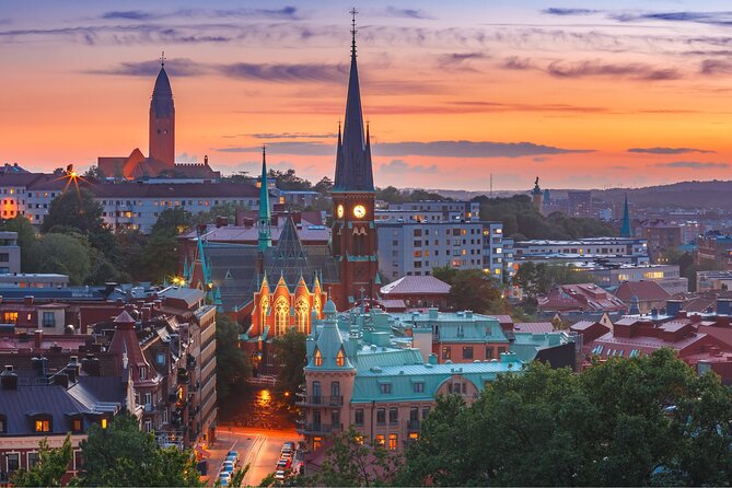 Gothenburg : Private Walking Tour with A Guide (Private tour) - What strong guides add to the walk