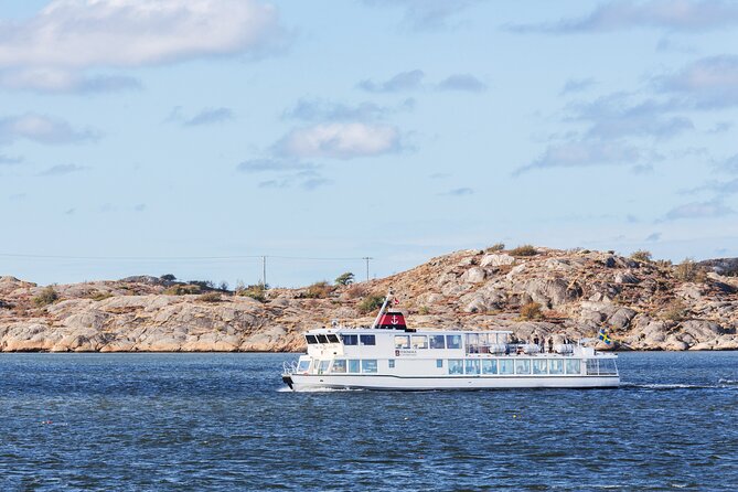 Guided boat tour to Vinga in Gothenburg - Returning to Gothenburg on the aft deck