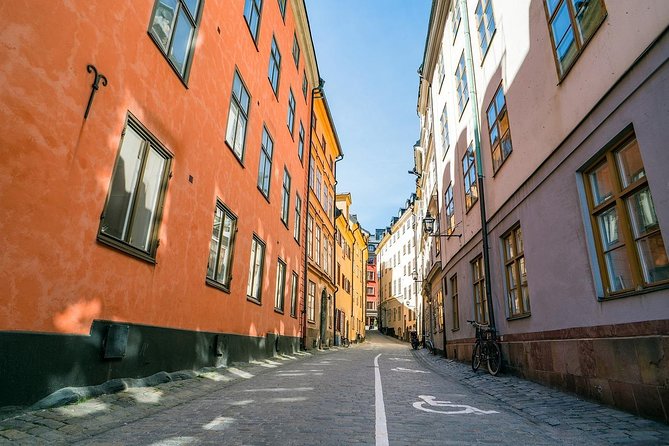Historic Stockholm: Exclusive Private Tour with a Local Expert - Stortorget and Stockholm’s Frightening Chapter