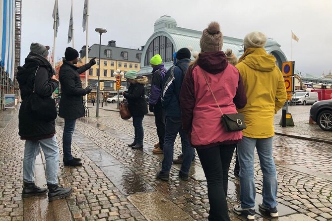 Historical Walking Tour in Restaurant and Bars in Central City - Hills, fortifications, and city views