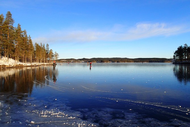 Introduction to Ice Skating on Natural Ice in Stockholm - Meeting the Guide at 8:00 a.m. in Central Stockholm
