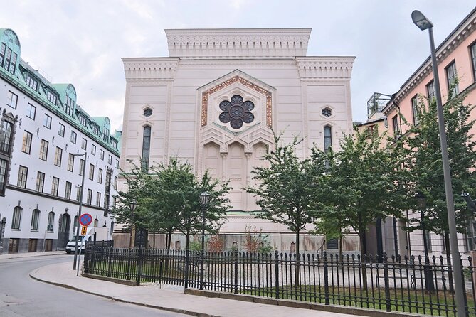 Jewish Gamla Stan and Jewish Museum Stockholm Private Tour - What the guide adds to the experience