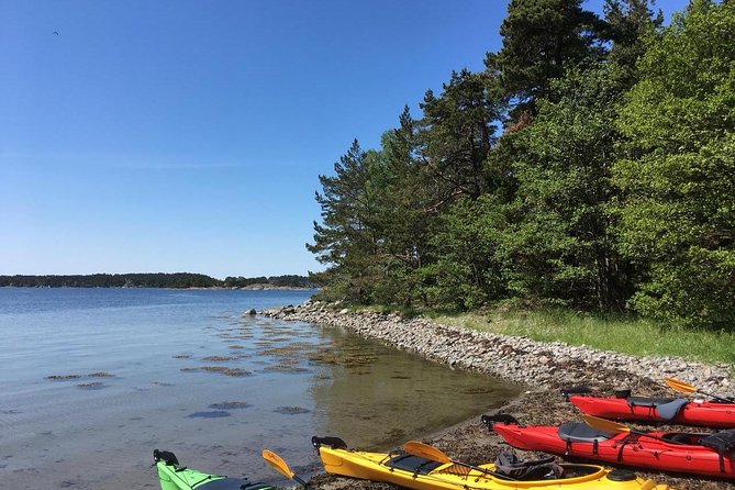 Kayak Tour in the Stockholm Archipelago with Lunch Meal - How much local information will you get?