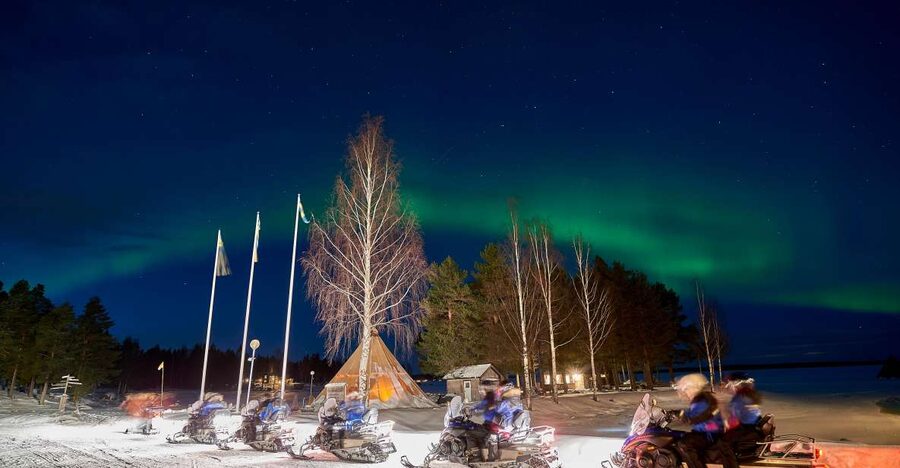 Luleå : Northern lights snowmobile tour - Leaving Luleå for Brändön Lodge