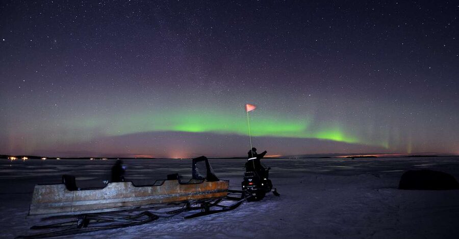 Luleå : Northern Lights Tour on a Snowmobile drawn Sled - What the Luleå aurora outing is really like