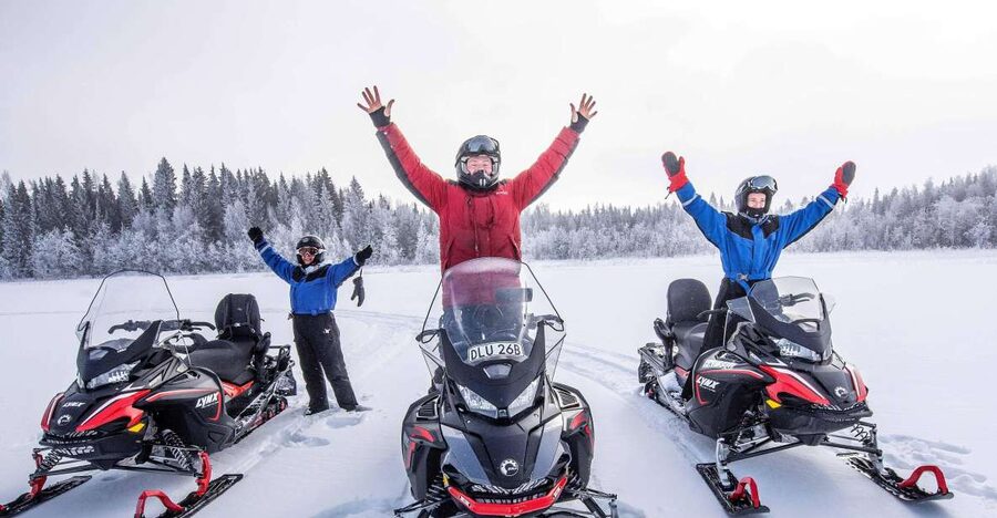 Luleå : Snowmobile - Forest and Ice Nature Tour 2h - Leaving Luleå for Brändön Lodge