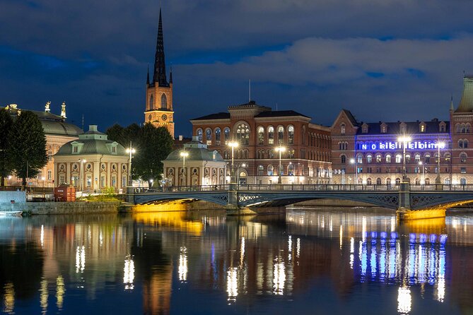 Magical "Stockholm by Night" Photo Walk - Learning long exposure without feeling rushed