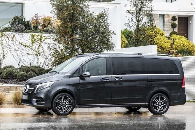 Minivan Arrival Transfer Stockholm Airport ARN to Stockholm City - Communication is the service’s weak point
