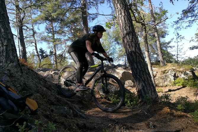 Mountain Biking Small-Group in Stockholm Forests for Beginners - The opening lesson and getting comfortable on the bike