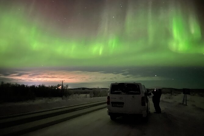 Northern Light hunt with minibus to Abisko 7:30 pm - Why this northern lights hunt is worth considering