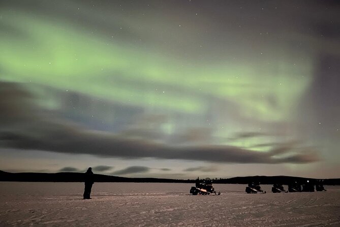 Northern Light snowmobile tour in Kiruna 7:30 pm - Guides, instruction, and the feel of the group