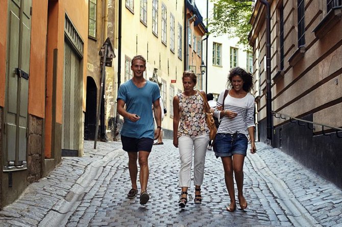 Old Town Tour of Stockholm - Two hours of medieval streets and royal-era stories