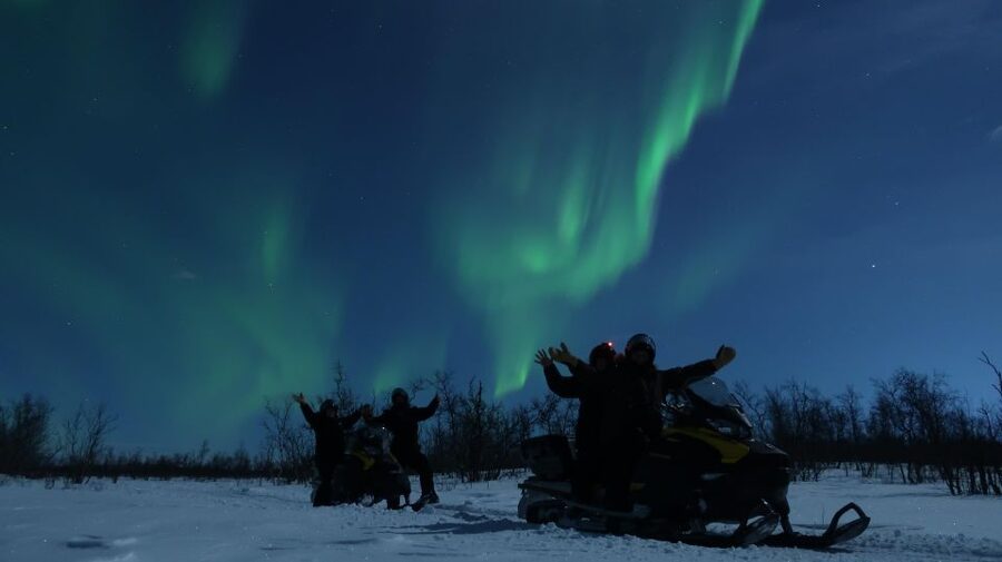 Premium Aurora Snowmobile Ride With Panoramic Views - Key points before you book