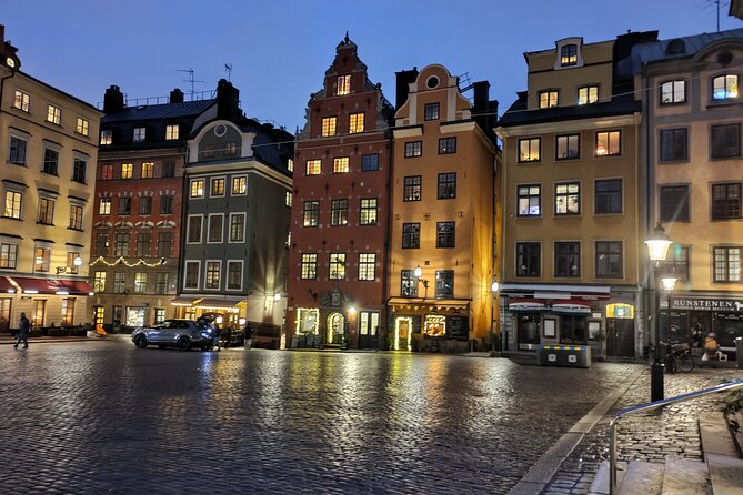 Private blood, ghosts and folklore Old Town 2h Stockholm tour - Stortorget: executions, blood, and magical body parts