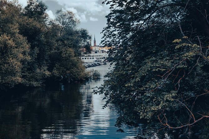 Private Boat Tour in Stockholm - What the little wooden boat changes