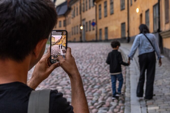 Private Golden Hour Photo Walk in Stockholm - City Hall and the return to the meeting point