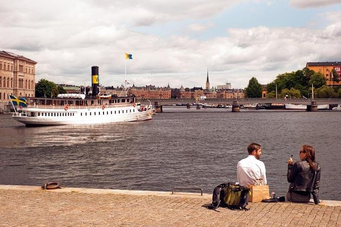 Private Photo Session with a Local Photographer in Stockholm - Who will get the most from this experience?