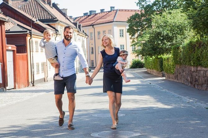 Private Photo Session with a Local Photographer in Stockholm - Why the private format matters