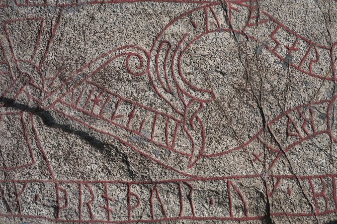 Private Tour: Swedish Iron Age Excursion from Stockholm 3h - Three burial mounds at Vada