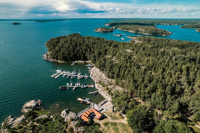 RIB Speed Boat Tour and Archipelago Island Visit (4,5h) - Leaving Stockholm by RIB at Strandvägen