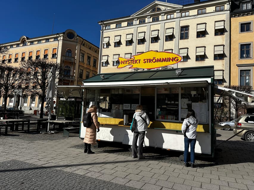 Secret Walking Food Tour Stockholm Old Town - The guide can make or break the afternoon