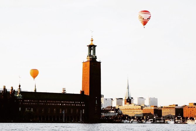 Self-Guided Kayak Adventure In Central Stockholm (One-man kayak) - Seeing Stockholm Old Town from a new angle