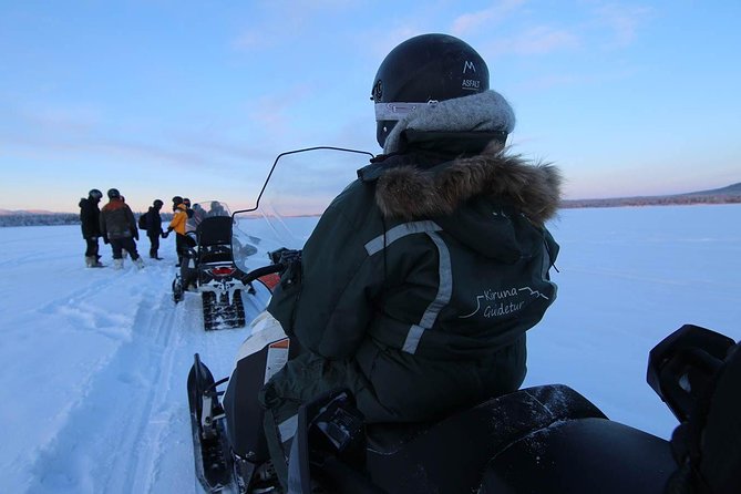 Snowmobile Arctic Adventure - Group size, comfort, and the parts to weigh