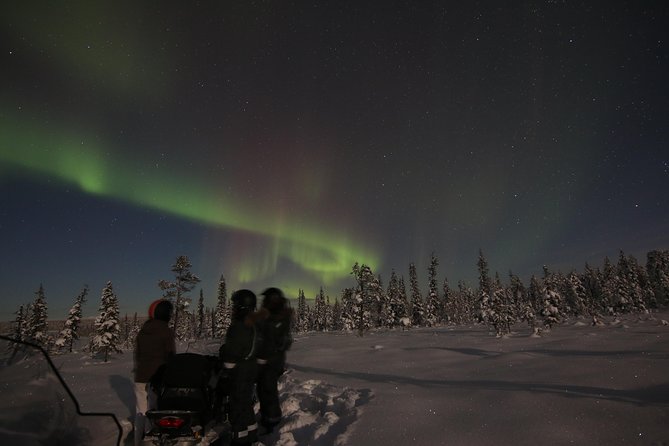 Snowmobile Aurora Expedition with dinner - How much riding do you really get?