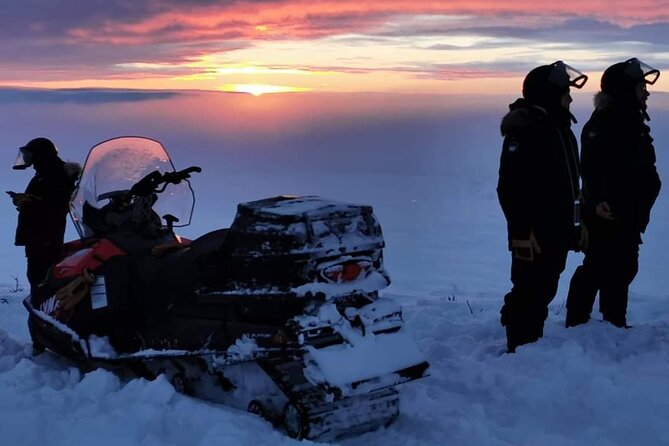 Snowmobile Safari to Lapland viewpoint - Getting ready at Máttaráhkká Northern Light Lodge