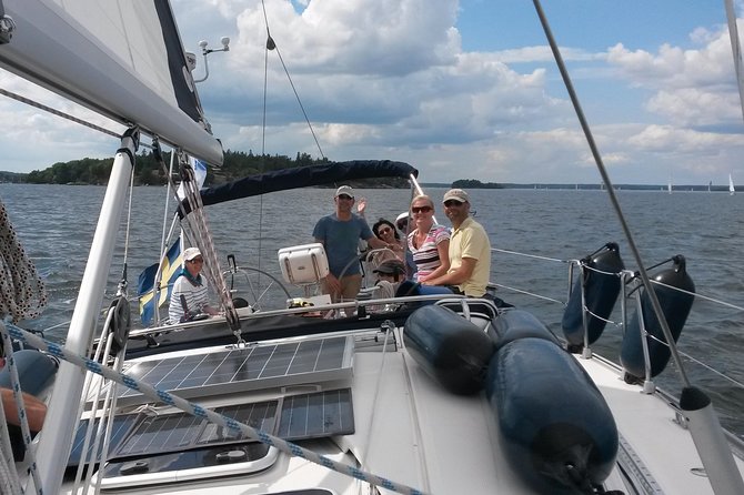 Stockholm Archipelago Sailing Day Tour - Afternoon choices: remote islands or small villages