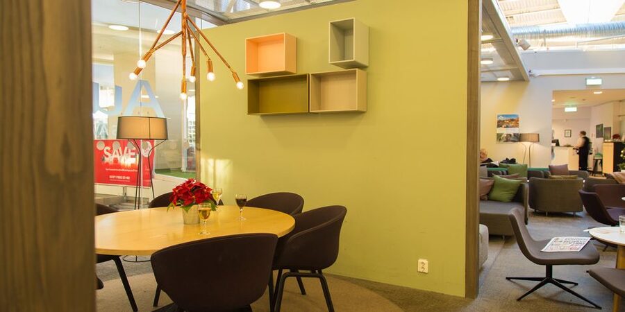 Stockholm Arlanda Airport (ARN): Premium Lounge Entry - Practical booking and timing advice