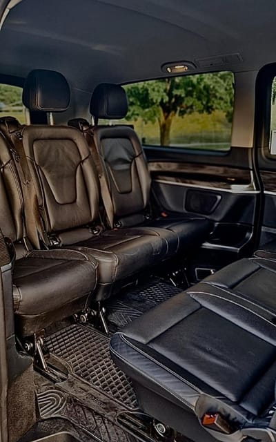 Stockholm Arlanda airport to City center of Stockholm - Who will find this transfer useful?
