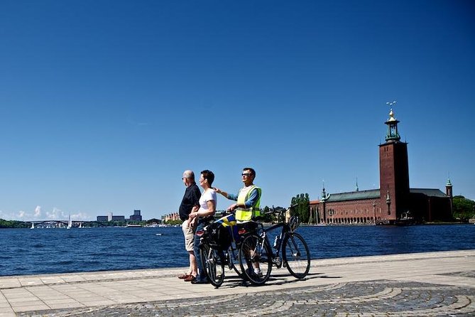 Stockholm at a Glance Bike Tour - Bridges, islands, and the quieter side of Stockholm