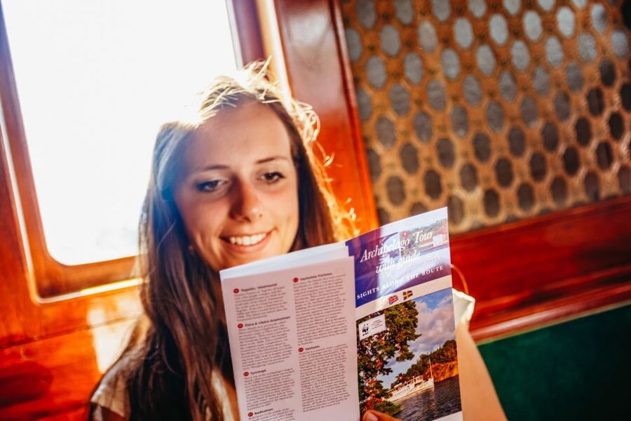 Stockholm: City Archipelago Sightseeing Cruise with Guide - What the guide adds to the scenery