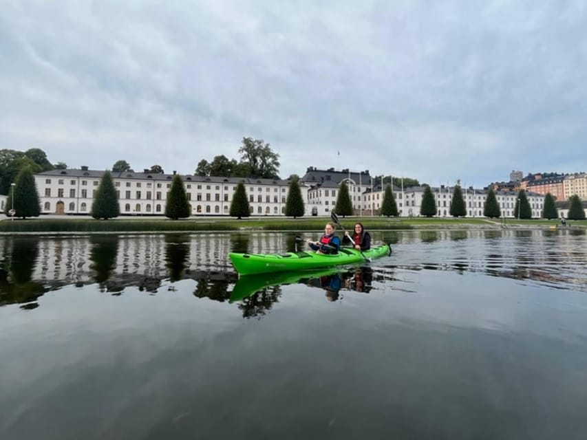 Stockholm: Daytime Kayak Tour in Stockholm City - Paddling beneath Stockholm’s bridges