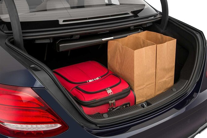 Stockholm Departure Private Transfer to Arlanda ARN Airport by Business Car - What the 45-minute ride is really like